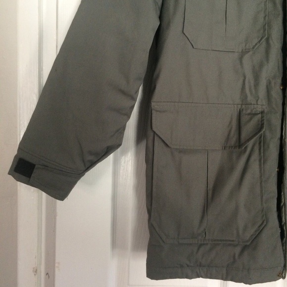 Men’s Woolrich Winter Jacket - Picture 6 of 6